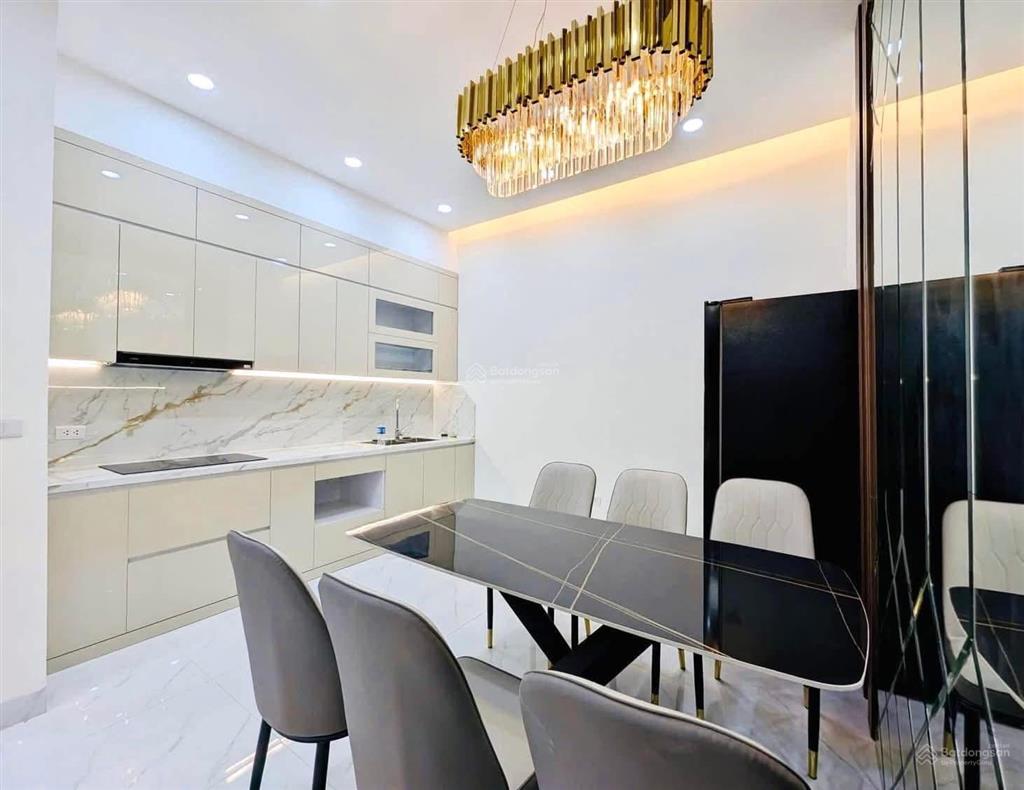 Bán nhà phố thượng đình, 10m ra ô tô tránh, 30m ra phố, vừa ở vừa cho thuê, nhà đẹp full nội thất