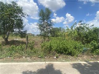 Gò đen bến lức, bán gấp đất dt 11.7m x 41m, 470m2, thổ cư 100%, đường 8m xe tải, chỉ 4.15 tỷ tl