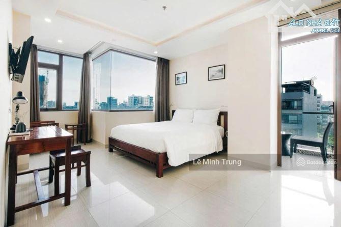 Bán khách sạn chuẩn 4 sao  góc 2 mt lê mạnh trinh  sát biển mỹ khê