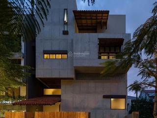 Bán biệt thự mới xây ngay biển phạm văn đồng, công viên biển đông