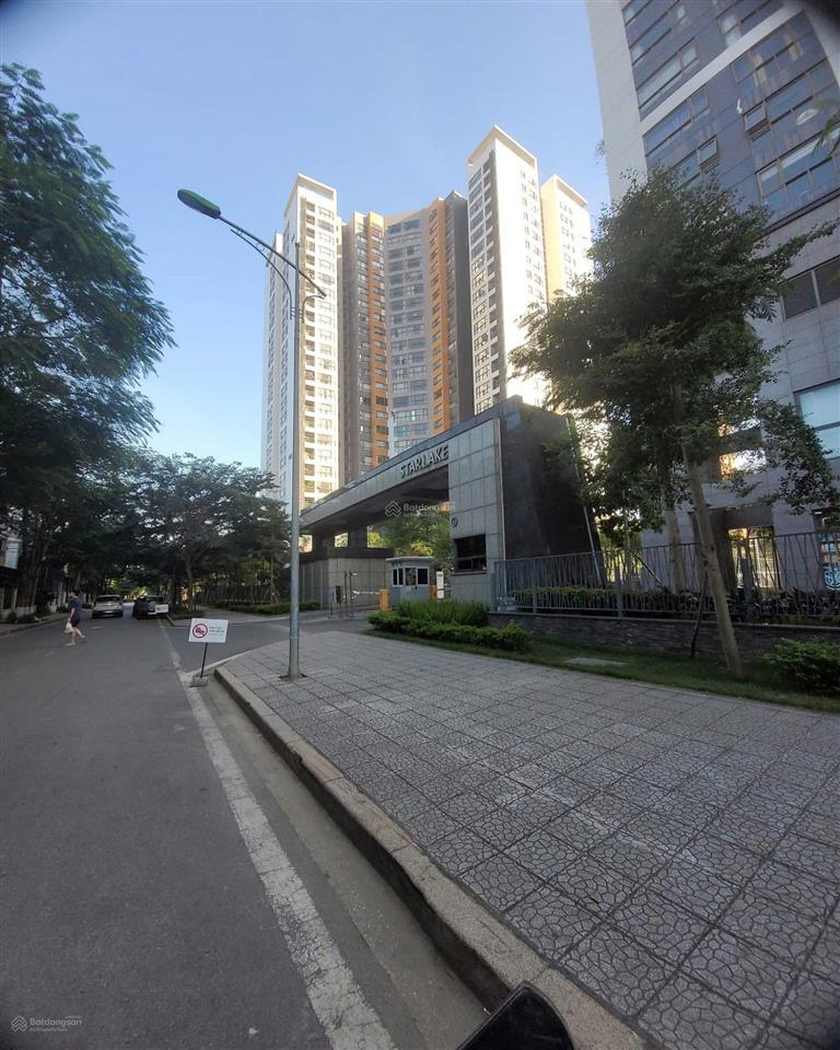 Chính chủ bán gấp! căn hộ 2 phòng ngủ hướng đông view hồ tòa 903a, diện tích 101m2  16 tỷ