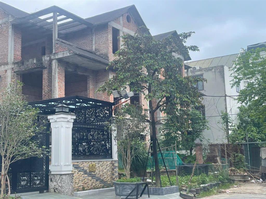 Bán gấp căn liền kề resco 521 cổ nhuế 116m229 tỷ  0375 745 ***