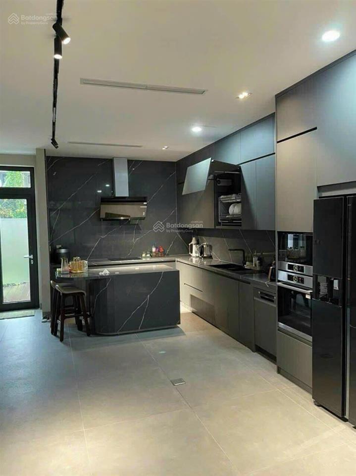 Chủ nhà xuất cảnh bán gấp căn biệt thự song lập h7 starlake tây hồ tây 230m2  130tỷ  0375 745 ***