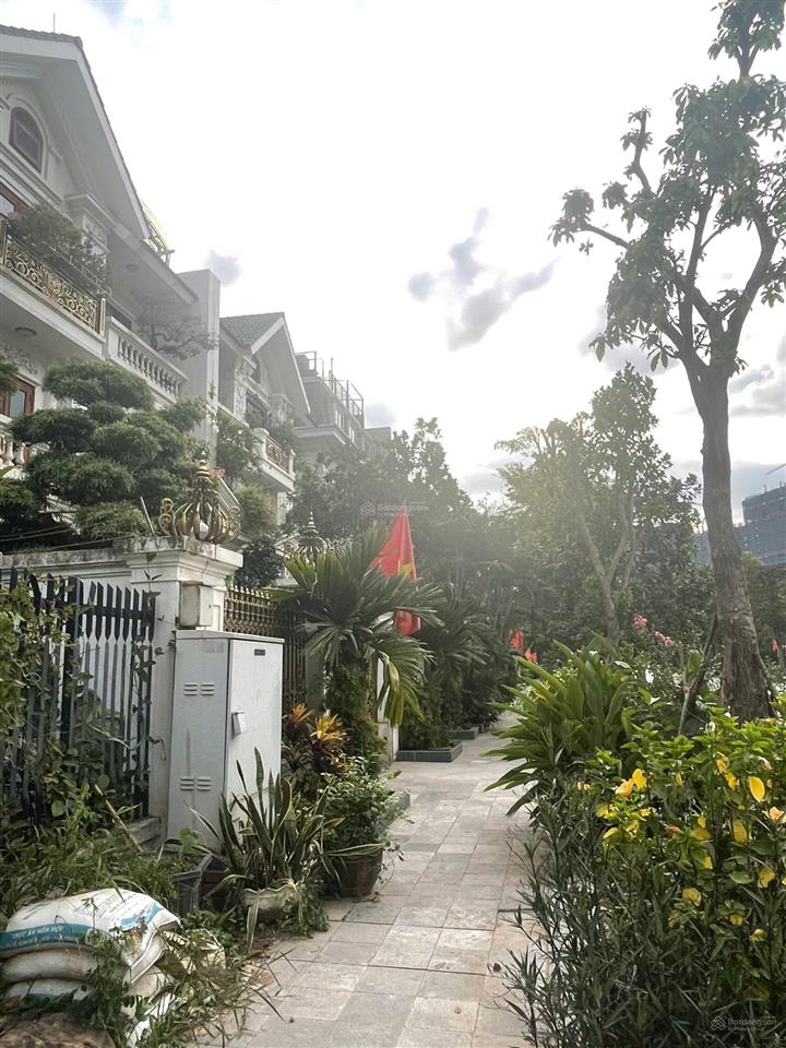 Chính chủ cần bán biệt thự song lập khu k7 ciputra giá tốt  0375 745 ***