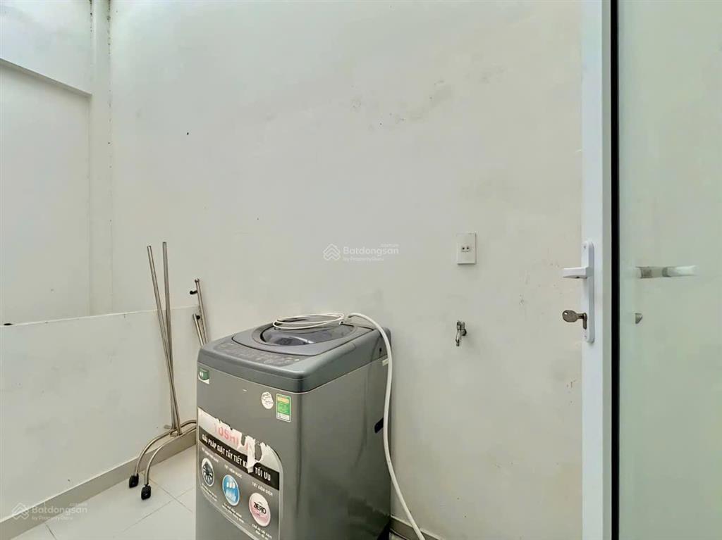 Căn hộ 1pn 50m²  máy giặt riêng  thang máy  gần etown cộng hòa, chợ hoàng hoa thám quận tân bình
