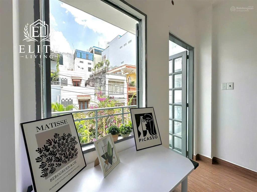 Cho thuê căn 1pn tách bếp  ban công  gần đh huflit, vạn hạnh mall quận 10