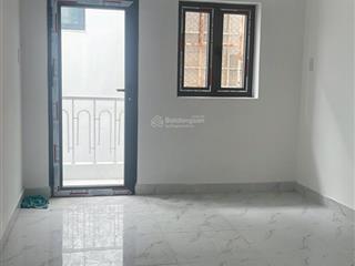 Cần bán gấp nhà mới vào ở ngay ngay trường học nguyễn hữu thọ khu mua bán sầm uất