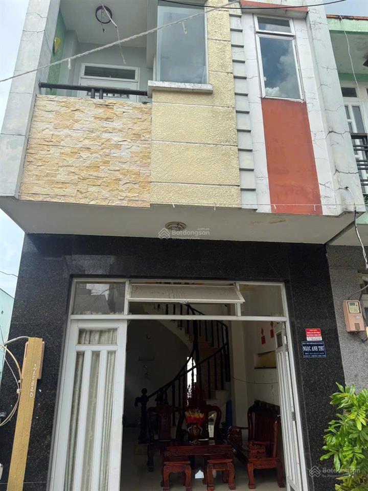 Nhà 2 tầng 2 mặt tiền bờ kè phước kiển nhà bè giá 3.3 tỷ