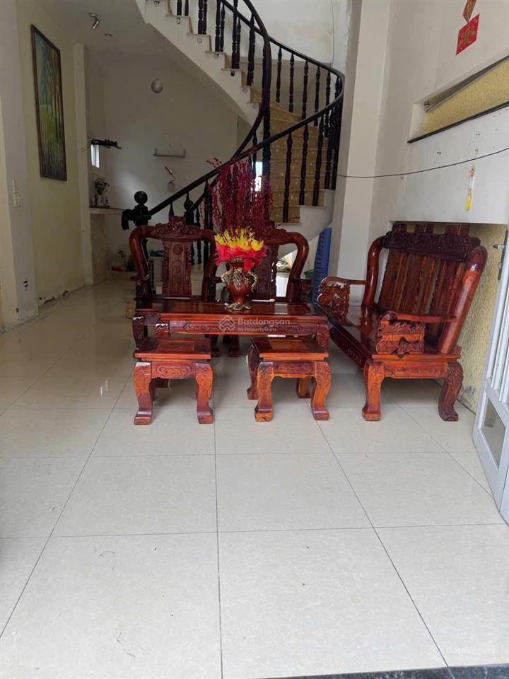 Nhà 2 tầng 2 mặt tiền bờ kè phước kiển nhà bè giá 3.3 tỷ