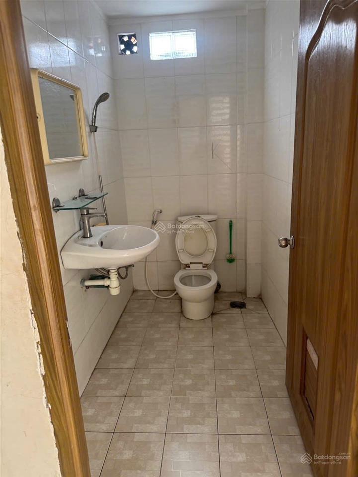 Nhà 2 tầng 2 mặt tiền bờ kè phước kiển nhà bè giá 3.3 tỷ