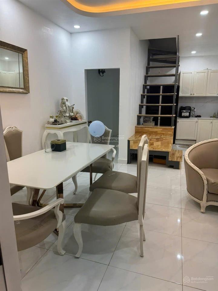 Nhà 2 tầng full nội thất 108,7 mét  2 pn  gara oto rộng rãi  5.85 tỷ tại phước kiển, nhà bè