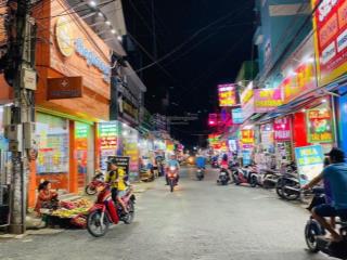 Cần bán gấp nhà mặt tiền giá bao rẻ