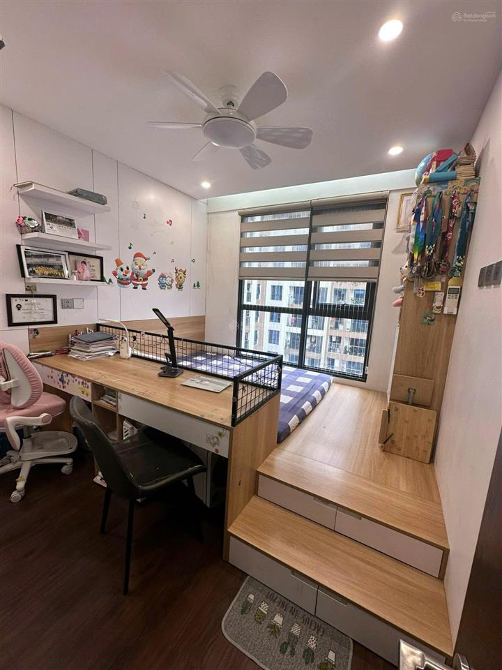 Bán nhanh căn hộ 2pn toà 6th  tây hồ tây, 90m2, 10 tỷ 9