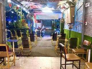 Bán nhà mặt tiền đường hoàng quốc việt, 110m2, cấp 4, chỉ 12,5 tỷ