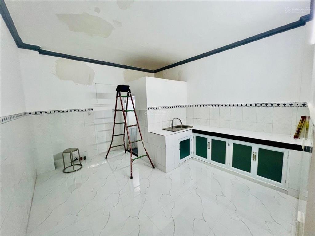 Nhà phú thuận q7  sát hàng xóm khu nam long  dt 46 m2  giá 4,45 tỷ