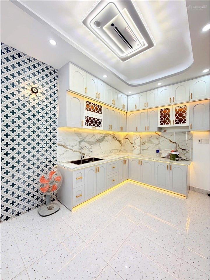 Nhà mới full nội thất ngang 5m phòng ngủ tầng trệt gần cầu phú xuân 5,9 tỷ tl