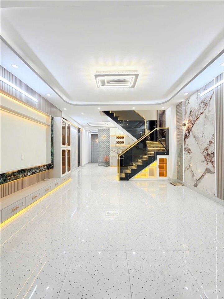 Nhà mới full nội thất ngang 5m phòng ngủ tầng trệt gần cầu phú xuân 5,9 tỷ tl