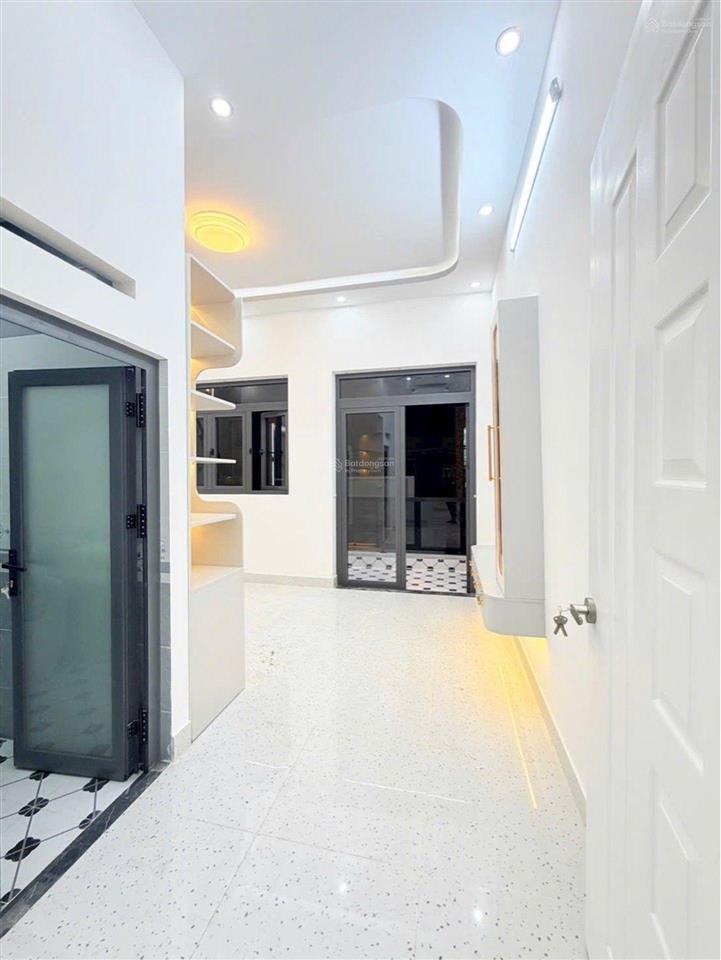 Nhà mới full nội thất ngang 5m phòng ngủ tầng trệt gần cầu phú xuân 5,9 tỷ tl