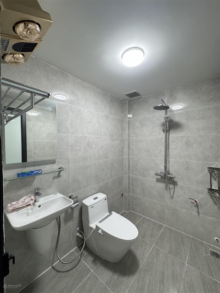 Nhà nguyễn thị định, 52m2 x6t thang máy, 2 mặt ngõ hơn 3m qh ổn định,mt 4m thiện chí bán