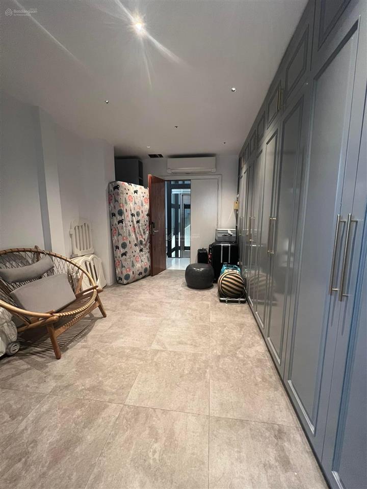 Nhà hoàng ngân 48m2 x6t thang máy, mt 4,6m nhà mới, thiện chí bán!