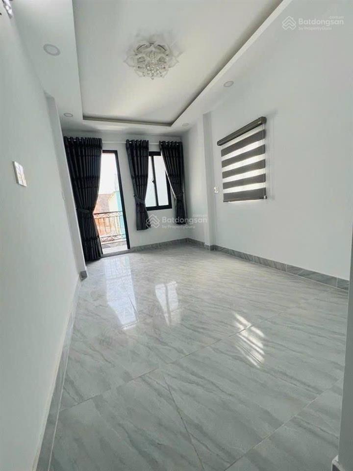 Nhà đẹp quận 7 gần lotte him lam cách trung tâm quận 1 5p