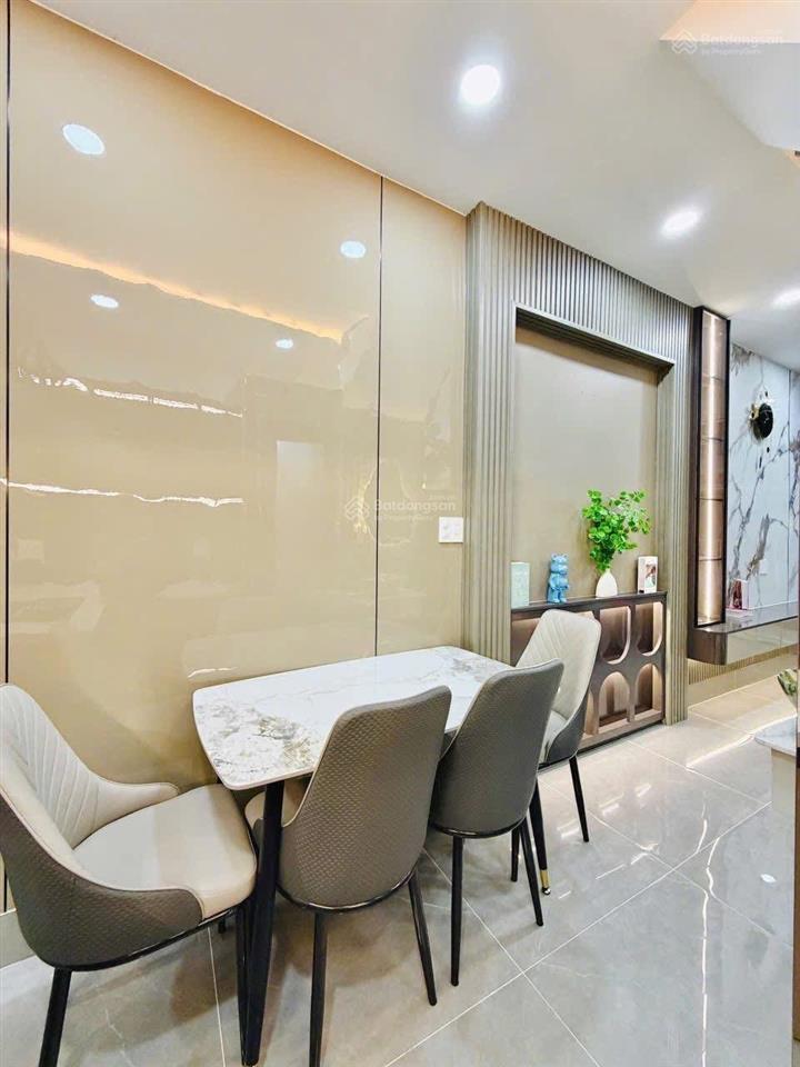 Nhà đẹp nguyễn thị thập quận 7 ngang 4m dài 13m. 4 phòng ngủ. giá chỉ hơn 4 tỷ (còn thương lượng)