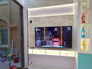 Bánn nhà quận 7 cạnh lotte himlam ngang 4 dài 6m giá chỉ hơn 2 tỷ ( thương lượng )