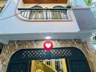 Bán nhà cạnh lotte himlam. ngang 4m dài 17.5m. 3 tầng 4pn. sổ hồng. hẻm thoáng. giá chỉ 6.8 tỷ