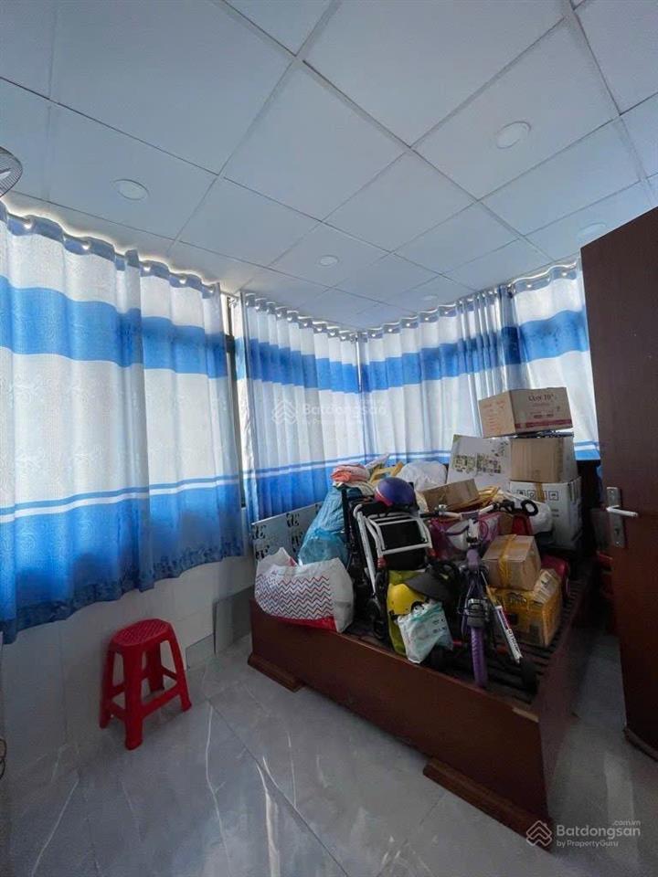 Duy nhất 1 căn tân hưng full công năng với 4 tầng 5 pn 6 wc, ngang 4m, hẻm xe hơi, chỉ 4.7 tỷ