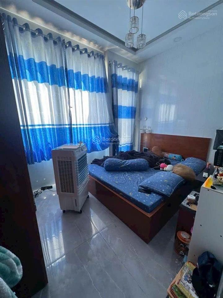 Duy nhất 1 căn tân hưng full công năng với 4 tầng 5 pn 6 wc, ngang 4m, hẻm xe hơi, chỉ 4.7 tỷ