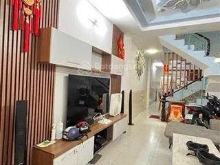 Bán nhà nguyễn thị thập.3 tầng 4 phòng. dt 64m2. sổ hồng. tặng nội thất khi mua. giá 6 tỷ2