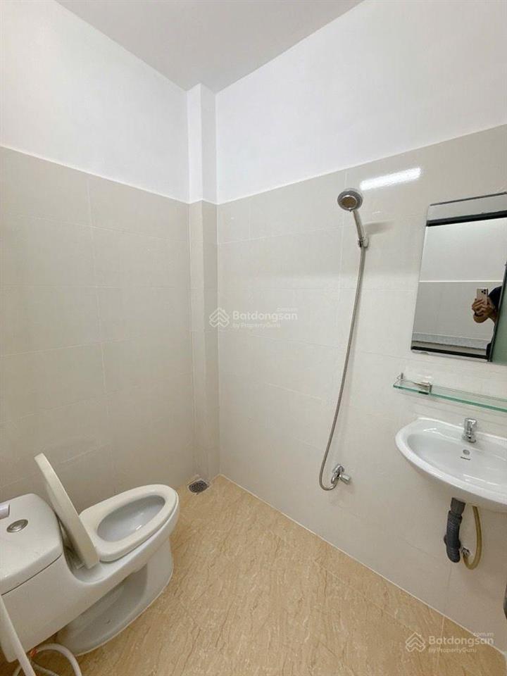 Nhà mới nguyễn thị thập.dt 4mx15m.3 tầng 5 phòng ngủ. sổ hồng. hẻm ô tô. cạnh lotte. chỉ hơn 6 tỷ