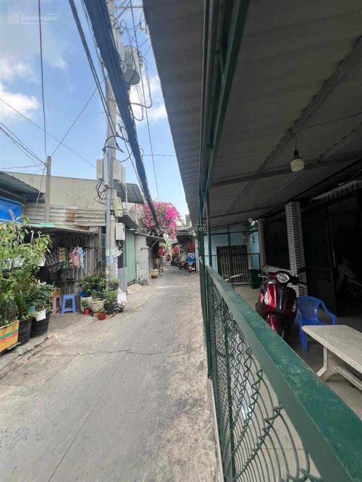 Bán nhà ngay bv tân hưng. ngang 6m dài 10m. 4 phòng ngủ. sổ hồng, hoàn công. hẻm rộng. chỉ 5.8 tỷ