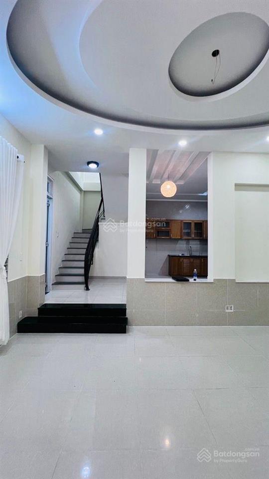 Bán nhà tân hưng. ngang cực hiếm 8.6m. có sân trước nhà. cạnh lotte himlam. sổ hồng. chỉ hơn 8 tỷ