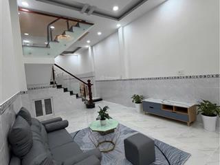Bán nhà tân thuận  dt 3.9mx16m  kdc hiện hữu  có sân để xe  tặng full nội thất  chỉ 5.8 tỷ