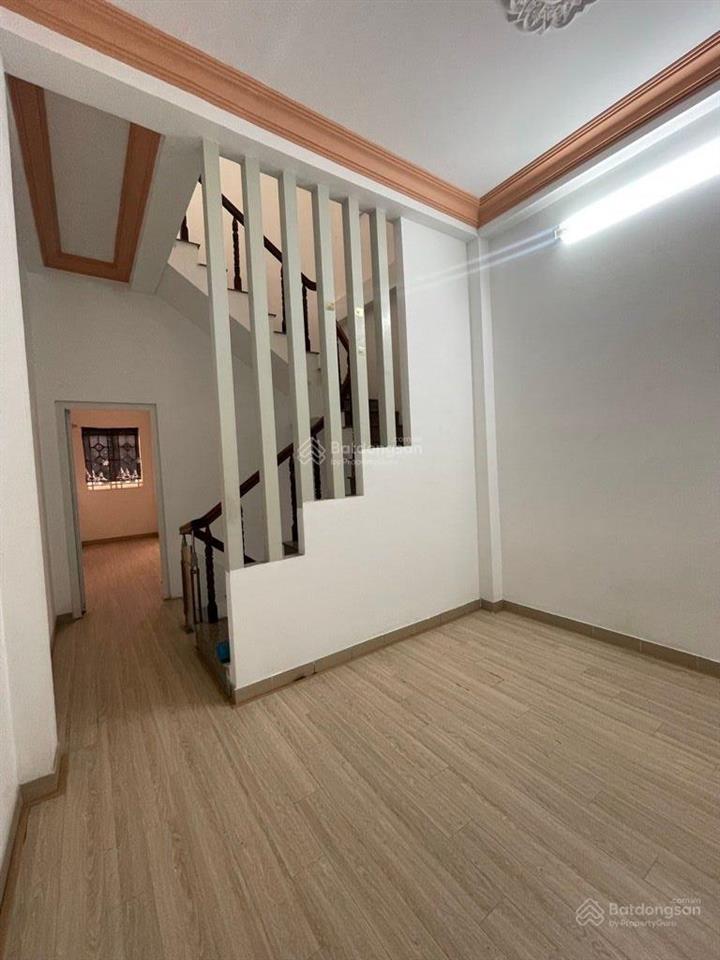 Bán nhà tân hưng  dt 4m x 19m  3 tầng 4 pn  có sân đỗ xe  dọn vào ở ngay  chỉ 6.9 tỷ