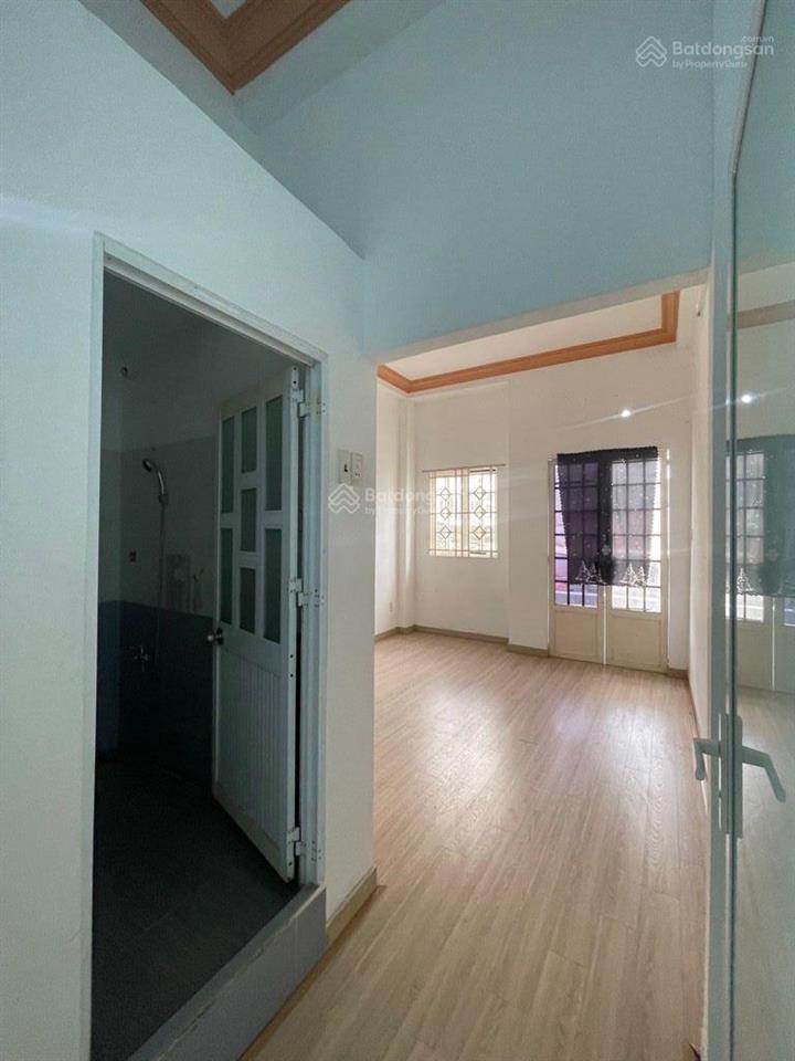 Bán nhà tân hưng  dt 4m x 19m  3 tầng 4 pn  có sân đỗ xe  dọn vào ở ngay  chỉ 6.9 tỷ
