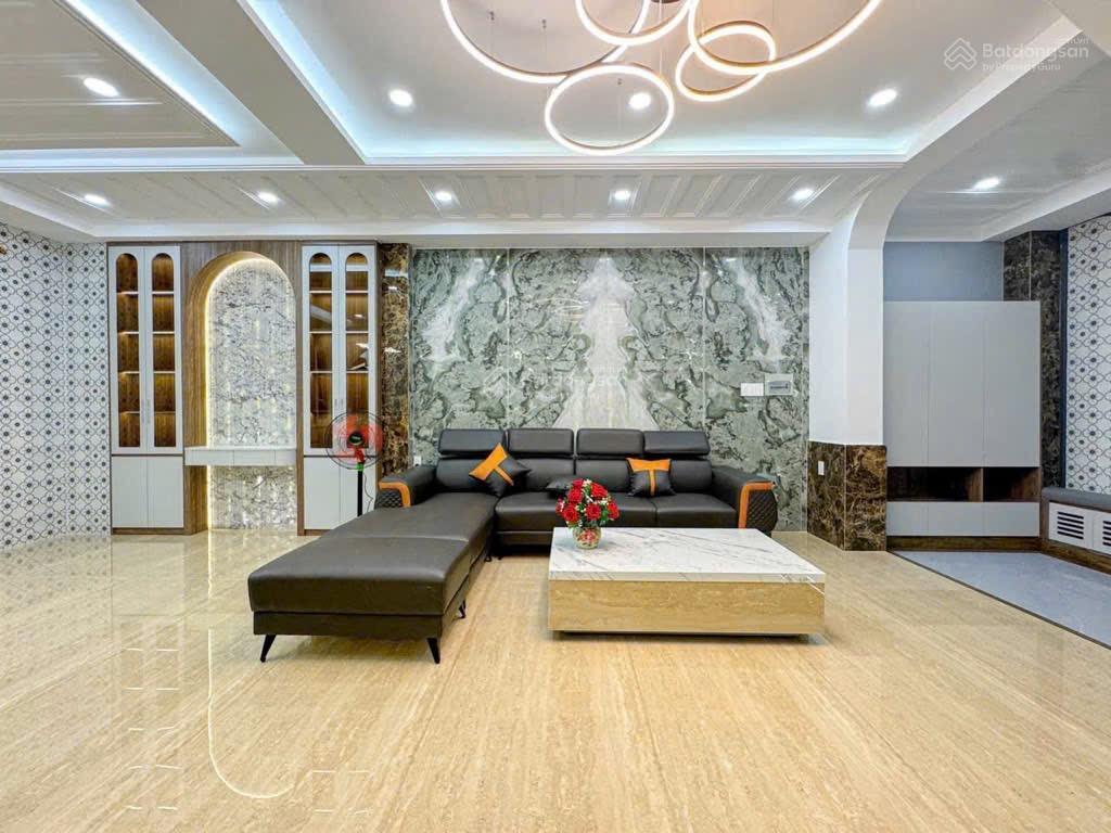 Bán nhà cạnh lotte himlam  ngang 5m dài 12m  3 tầng 4 pn  shr  tặng full nội thất  chỉ 6.8t