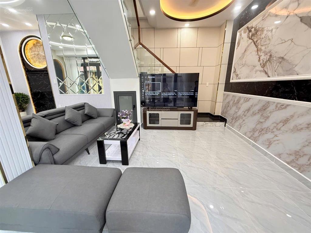Bán nhà cạnh kdc nam long  ngang 8m dài 5m  4 tầng 5 pn  ô tô ngủ nhà  shr  giá 9t