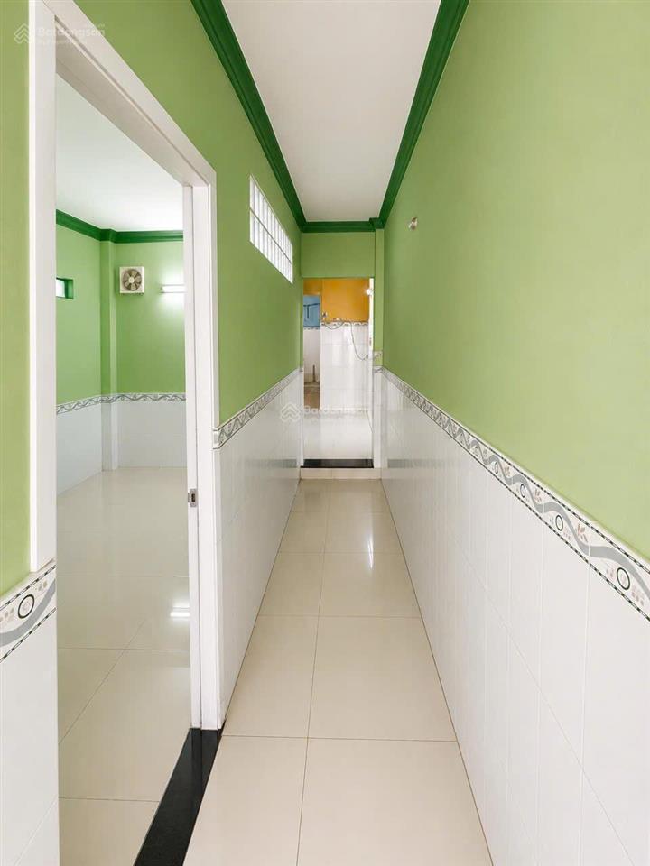 Chỉ 4.95tỷ  dt 73.4m2  hẻm xe ba gác, cạnh hẻm oto  2 tầng 4 pn  shr  kdc hiện hữu