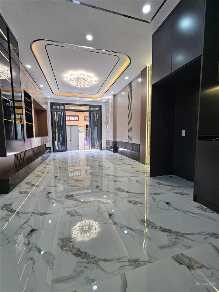 Bán nhà cạnh phú mỹ hưng  hẻm xe hơi  dt  5m x 10m  2 tầng 2pn  shr  hoàn công  chỉ 4,98 t