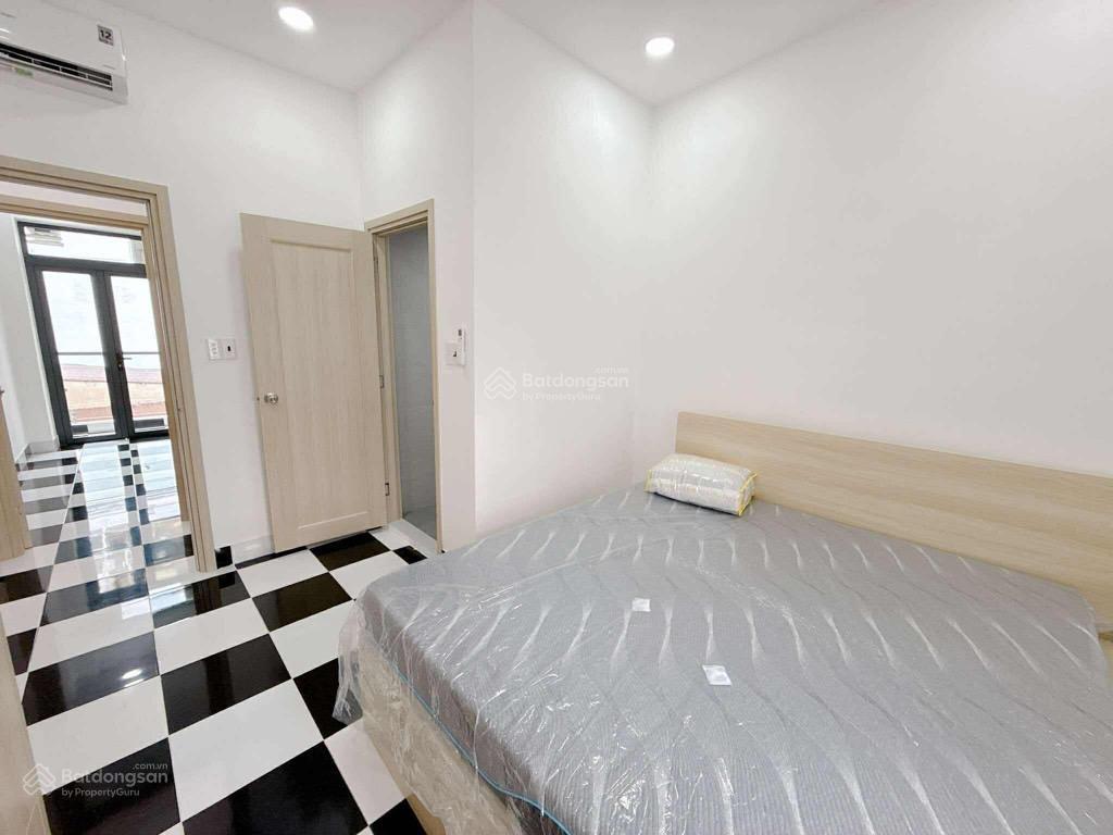 Bán nhà tân thuận. 3 tầng 3 phòng ngủ. dt 54m2. sổ hồng. hẻm thông thoáng. giá chỉ 5,6 tỷ