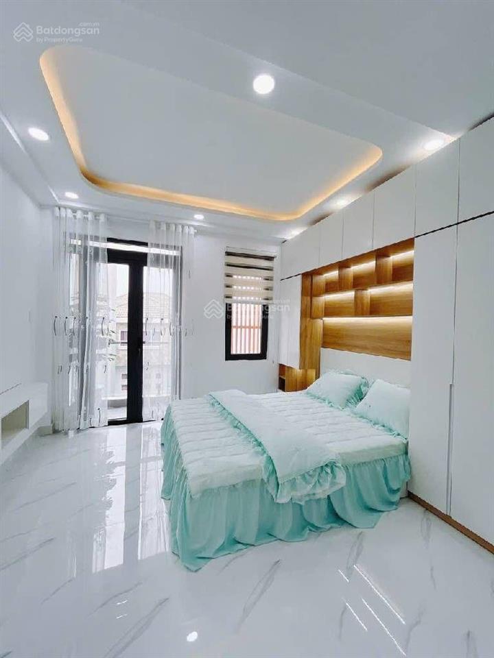 Bán nhà tân hưng. cạnh lotte. 4 tầng 5 phòng ngủ. dt 3.7m x 9m. hẻm oto. sổ hồng. giá chỉ 7.5 tỷ