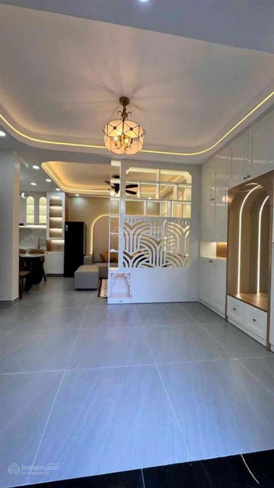 Nhà cạnh phú mỹ hưng  dt  6m x 6.8m  4 phòng ngủ  full nội thất  tiện ích đầy đủ  giá 6.5 t