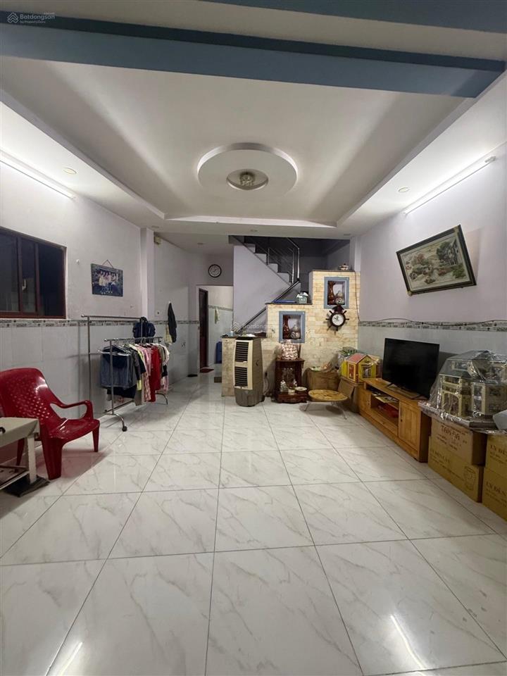 Nhà cạnh phú mỹ hưng  hẻm xe hơi  ngang 6m dài 15m  3 pn  shr  giá chào 4.99 t