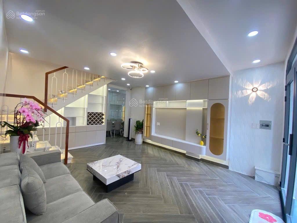 Bán nhà tân mỹ. 2 tầng 2 pn. dt 4.6m x 9m. sổ hồng. tặng nội thất như hình. giá chỉ 5.5 tỷ
