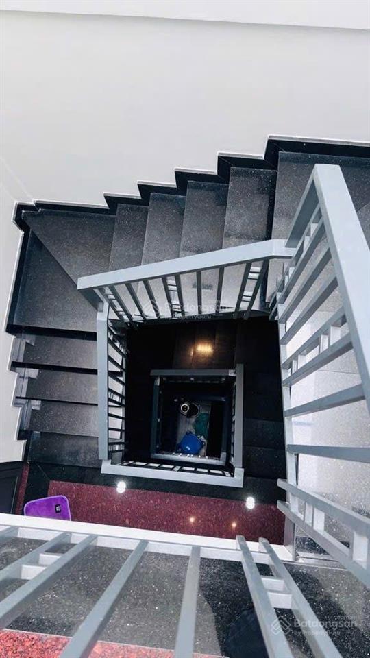 Bán nhà tân hưng. diện tích 133,7m2 (4 tấm 5pn). sổ hồng, hoàn công. hẻm thông nhiều phía. chỉ 7 tỷ