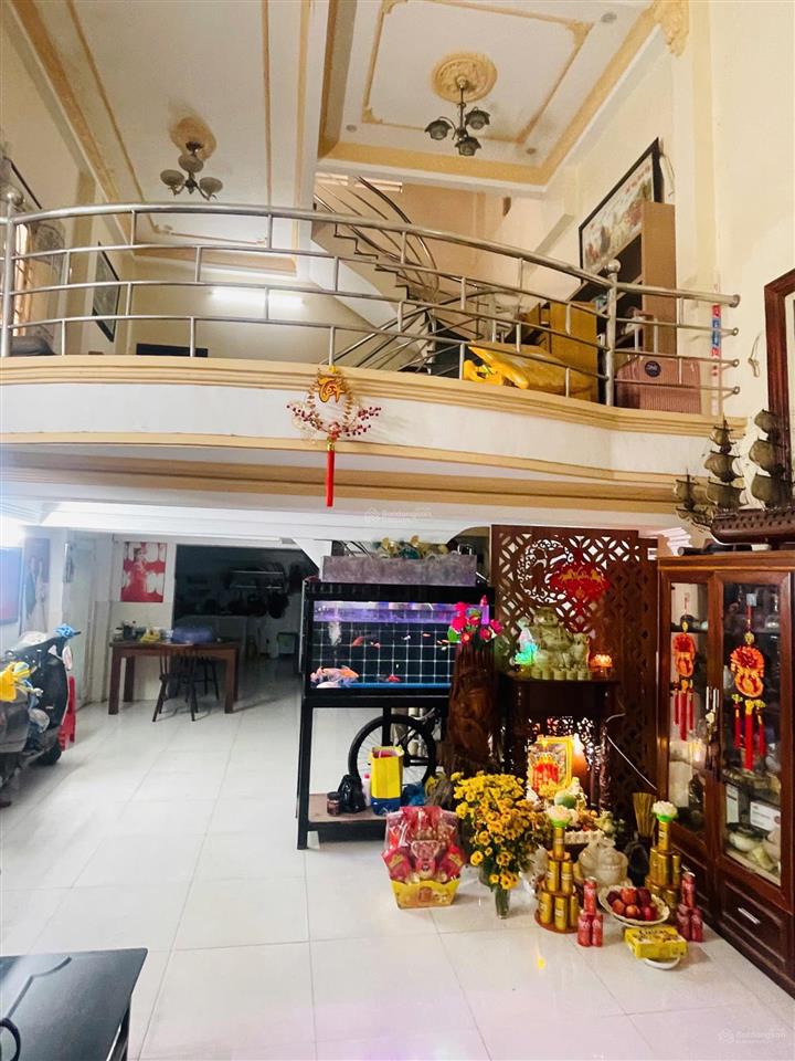 Bán nhà tân thuận. diện tích khủng 60m2  ngang 5m nở hậu. 5 phòng ngủ. sổ hồng. giá chỉ 7 tỷ