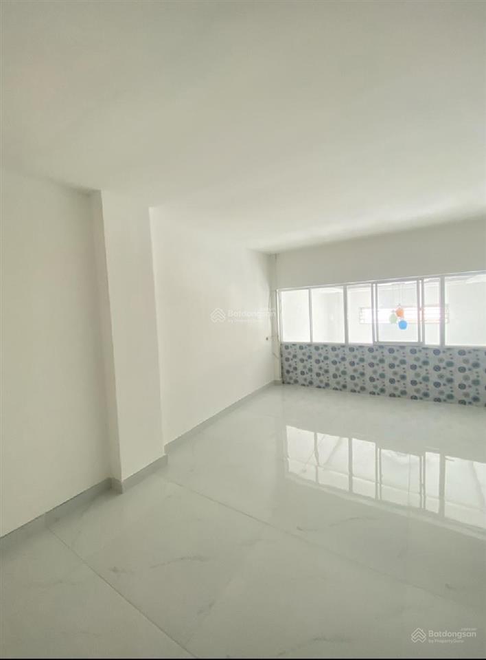 Bán nhà nguyễn thị thập q7 2 tầng 2 pn( có thể cải tạo lên 4pn) dt 4mx10m sổ hồng  chỉ hơn 5 tỷ