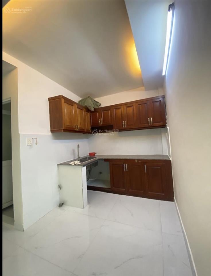 Bán nhà nguyễn thị thập q7 2 tầng 2 pn( có thể cải tạo lên 4pn) dt 4mx10m sổ hồng  chỉ hơn 5 tỷ